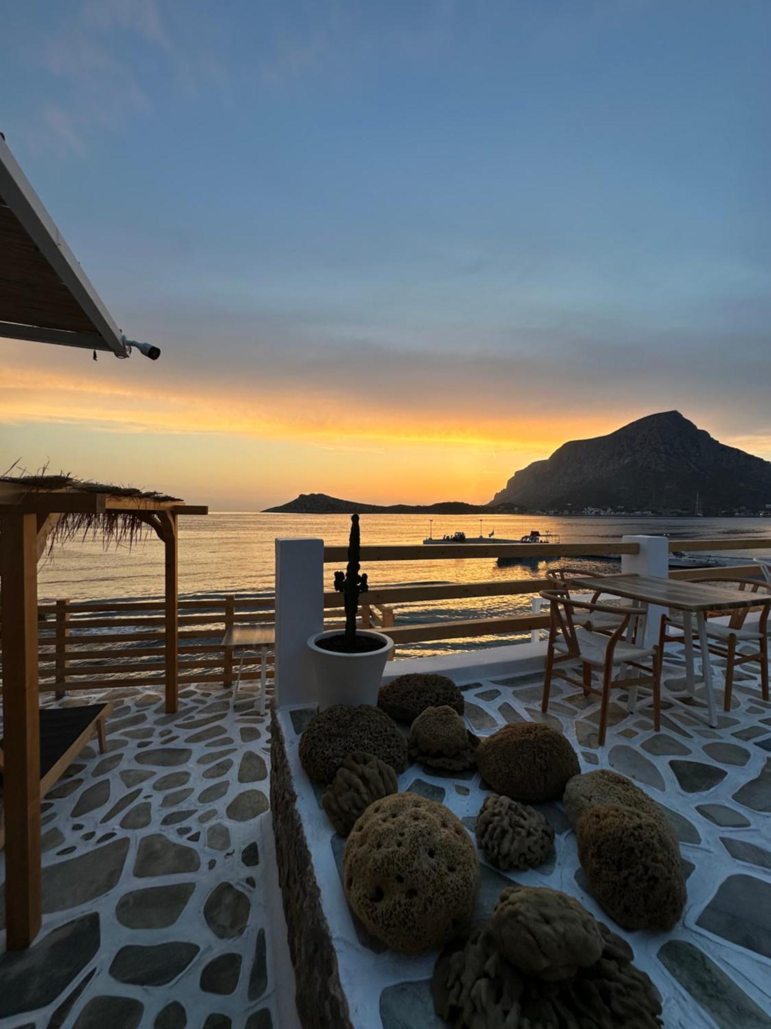 Spongia Hotel Suites & Spa Myrties ภายนอก รูปภาพ