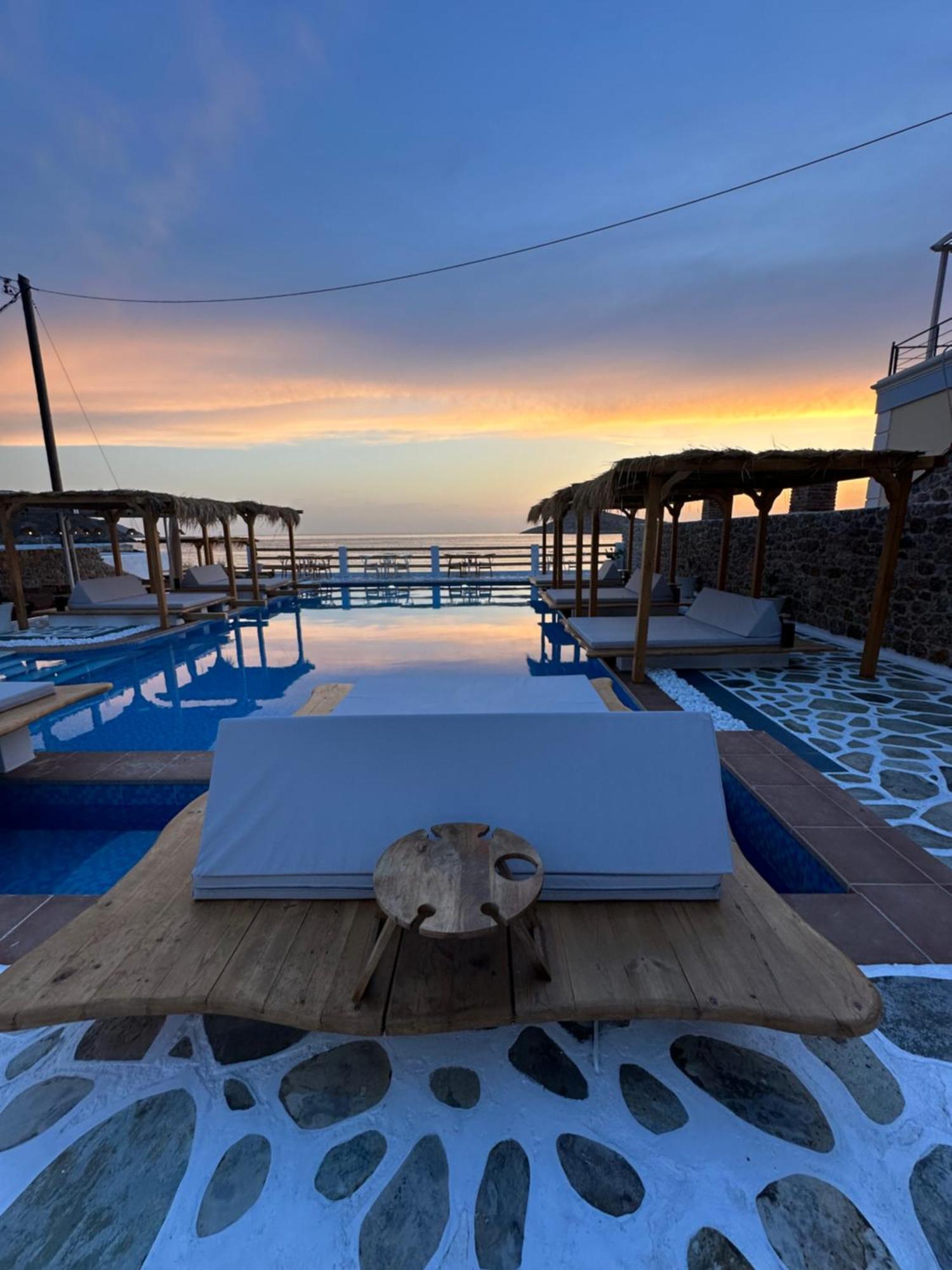 Spongia Hotel Suites & Spa Myrties ภายนอก รูปภาพ